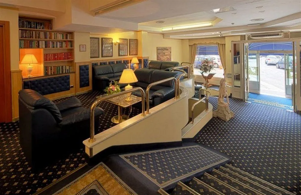****  Hotel Mentana, By R Collection Hotels Милан Италия